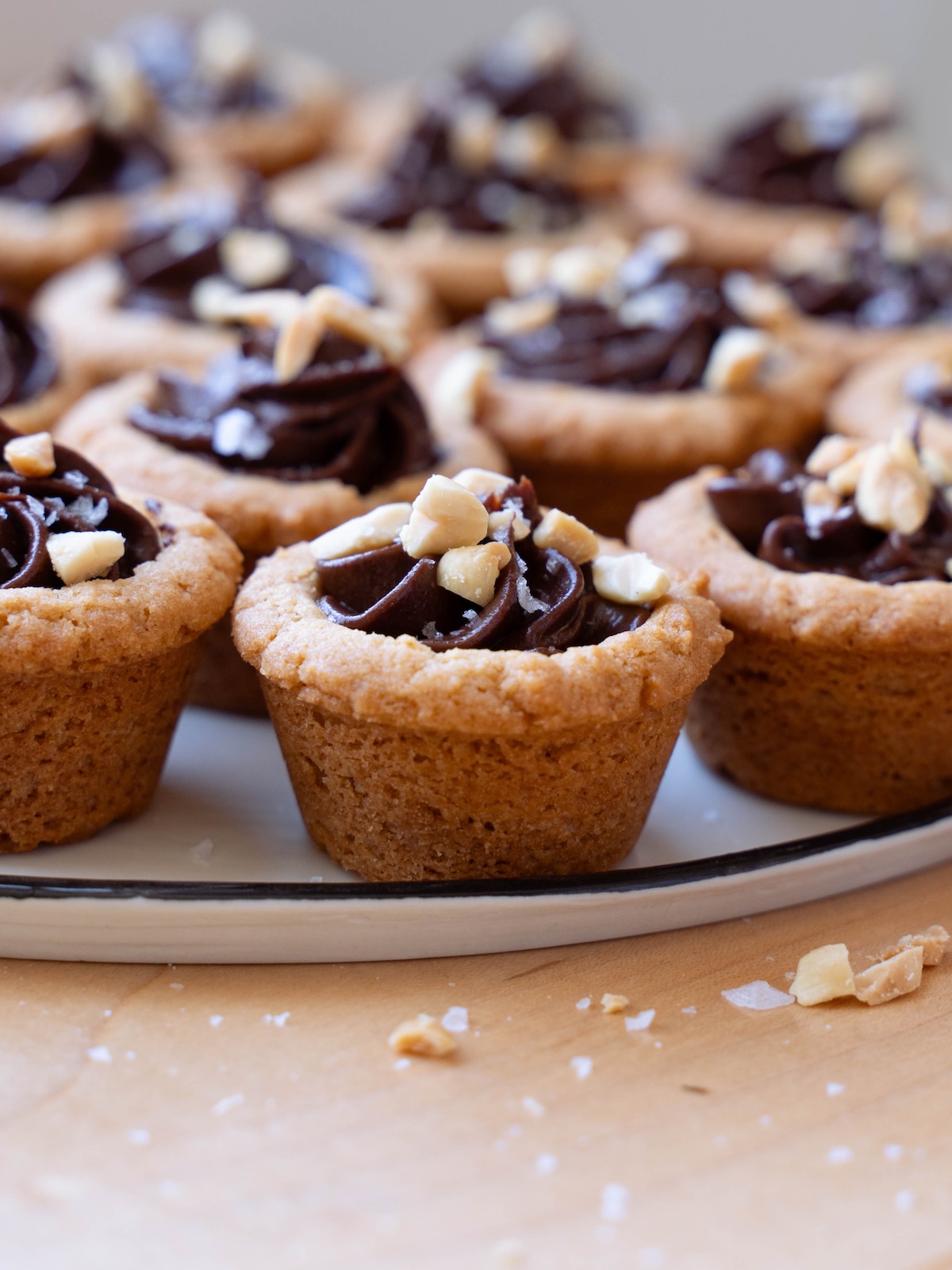 Chocolate peanut butter cookie cups