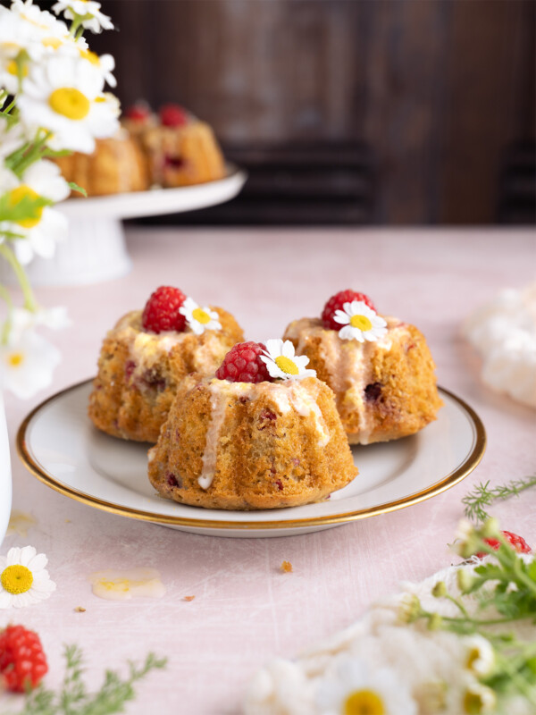 Little raspberry chamomile cakes on a plate
