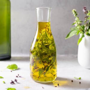 Fresh basil flower oil