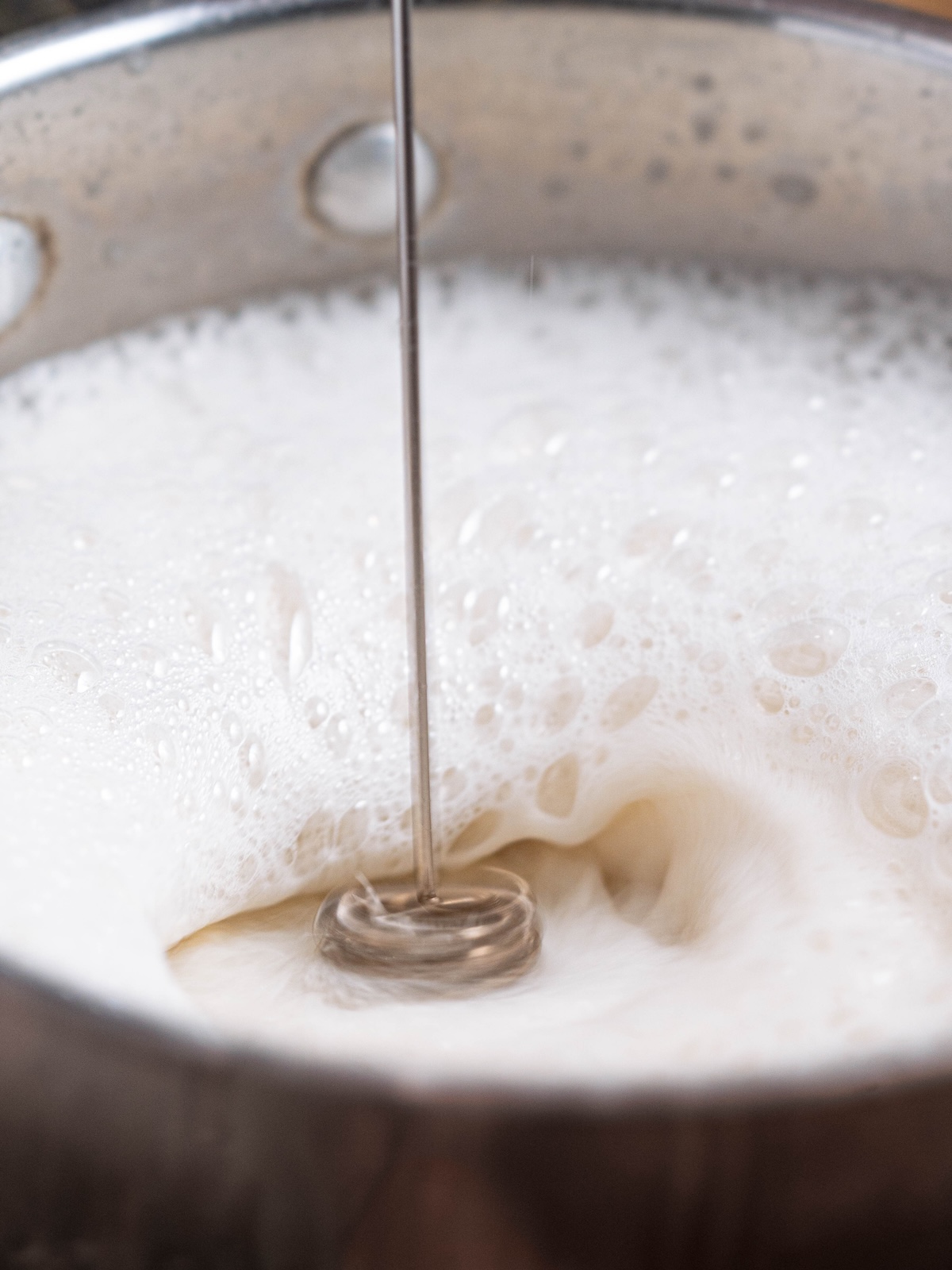 Frothing oat milk