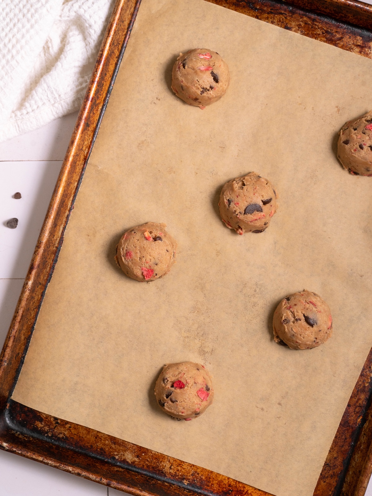 Cookie dough balls before baking